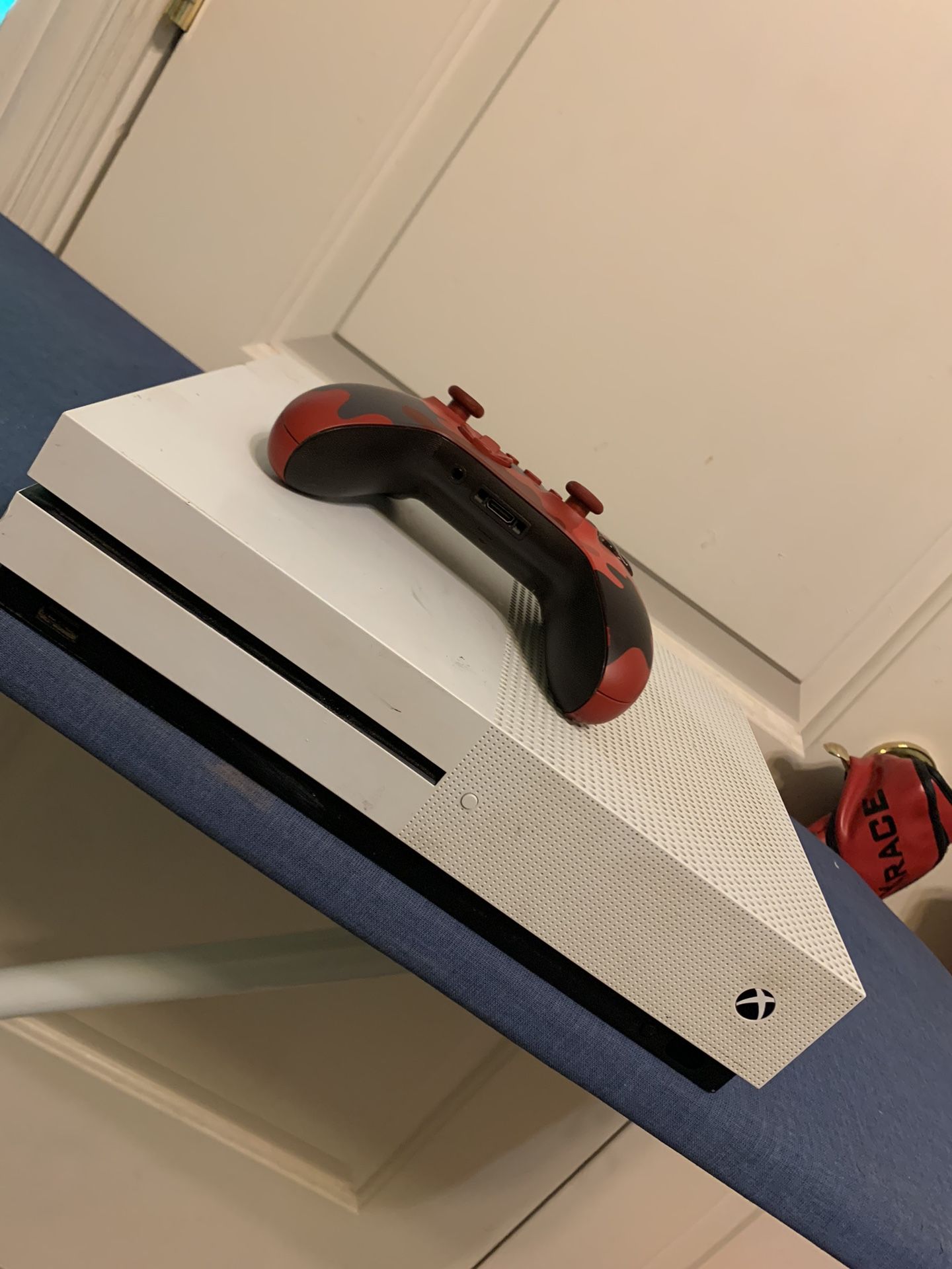xbox one s with series x controller