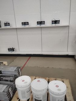 *** Paint Special *** Gallons of Paint & 5 Gallon Buckets