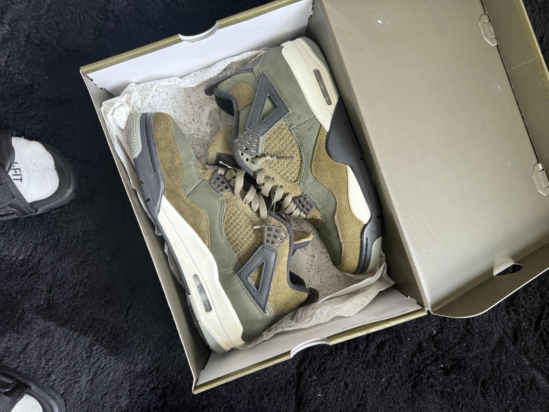 Craft Medium Olives Jordan 4’s