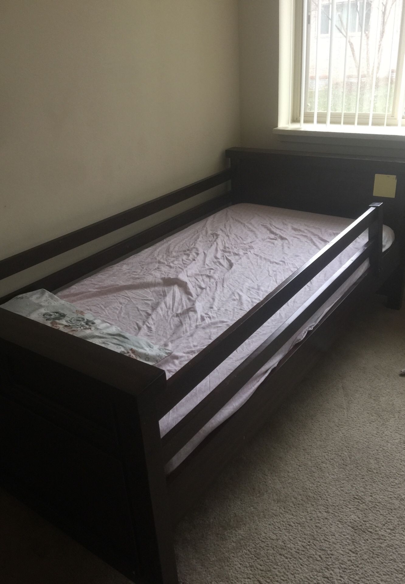 twin bed for sale serious buyers 500 used for months