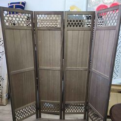 4 panels wood room divider (64"W×67"H).