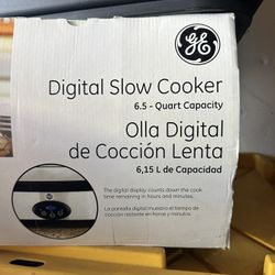 GE digital Slow Cooker Brand New 6.5qt