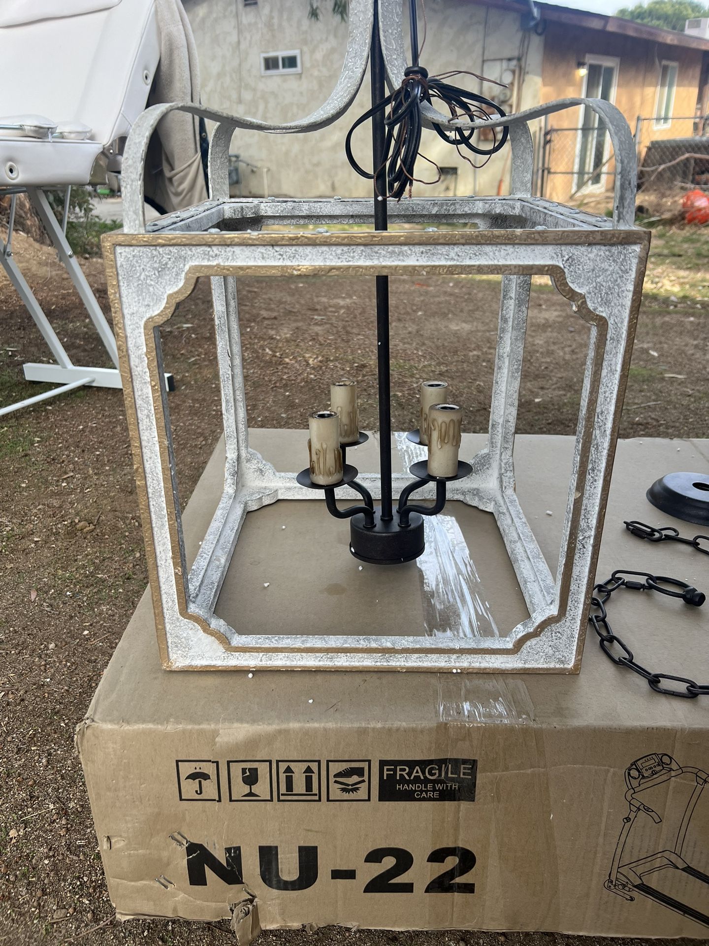 4 Heads Living Room Hanging Chandelier Retro Rust Ceiling Pendant Light with Cube Metal Cage