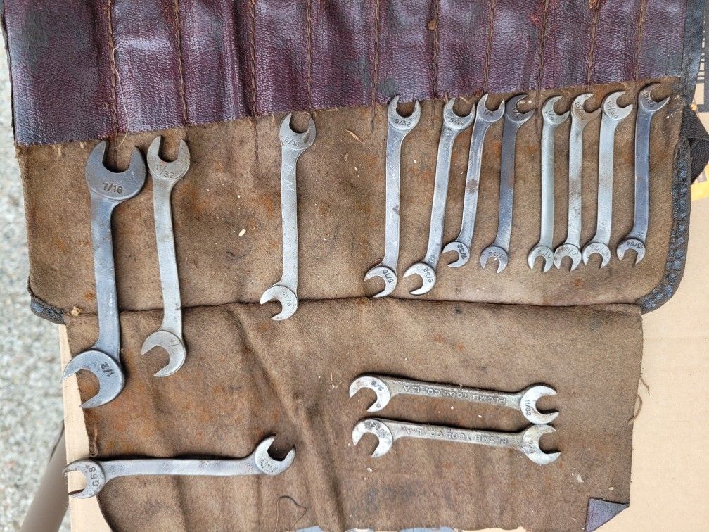 VINTAGE IGNITION WRENCH SET