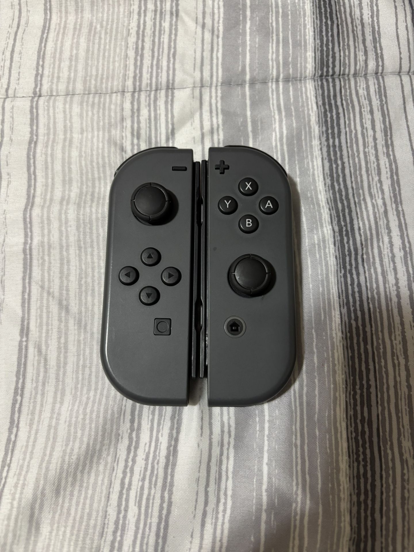 Nintendo Switch Grey Joy-Cons