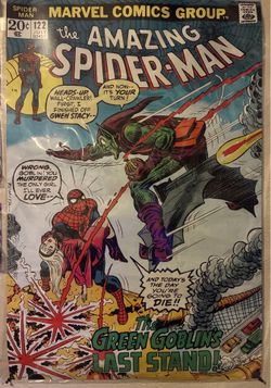 Spider-Man 122 poster and comic
