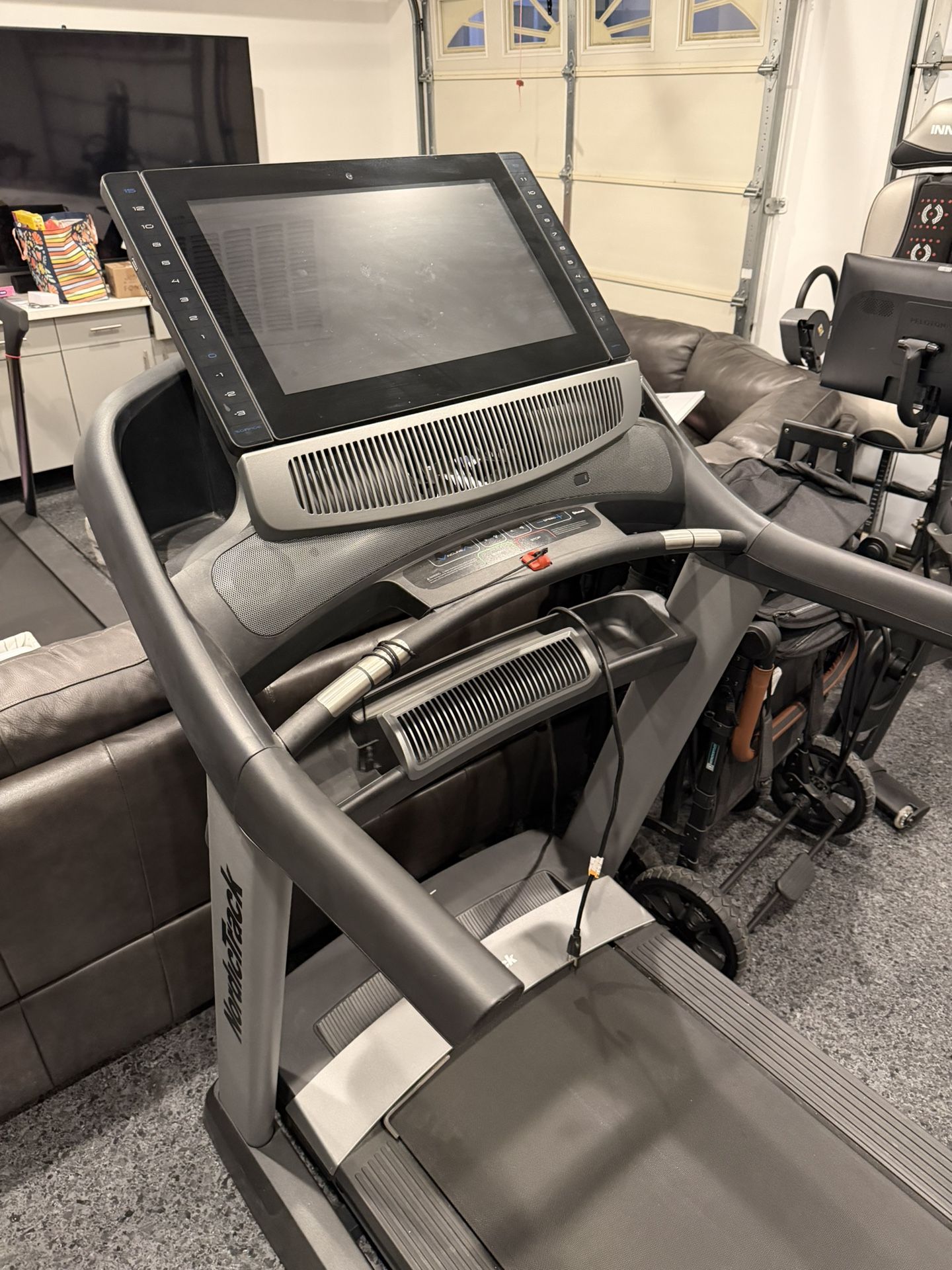 NordicTrack 2950 Commercial Treadmill