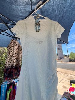 Steve Madden Medium Dress necklace s included