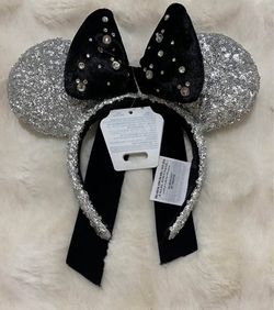 Disney Parks Silver Sequins  ears. Brand new with tags . Shipping Available