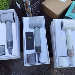 Brand New Air Dryers!! Sold by Each!

I have 5 of them available:
Buy 1 for $30 
Buy 2 for $55
Buy 3 for $60