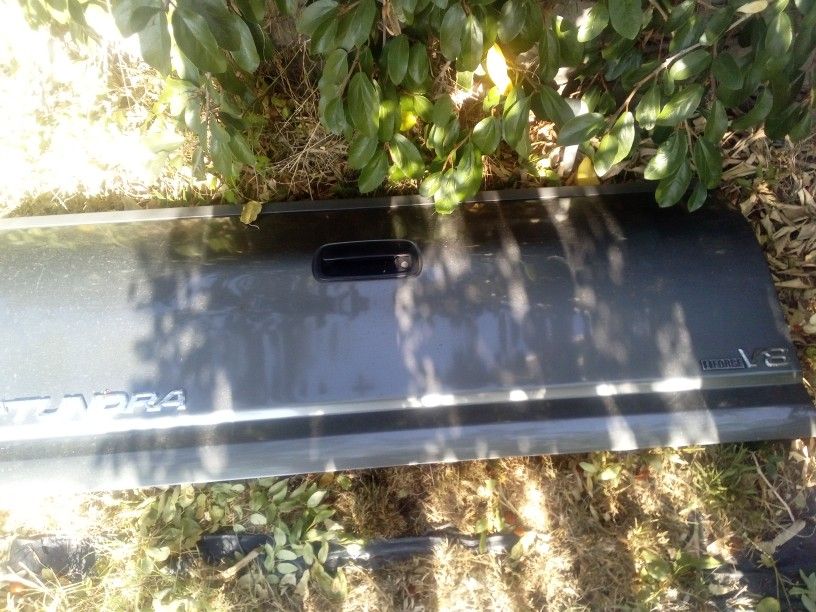 Tail Gate Toyota Tundra