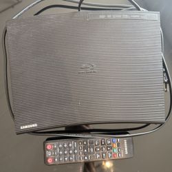 SAMSUNG DVD Player With Remote