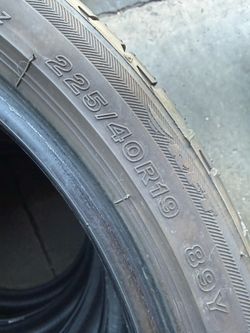 225/40/19 Bridgestone RunFlat (4 Tires) Like New $60.00/ Each