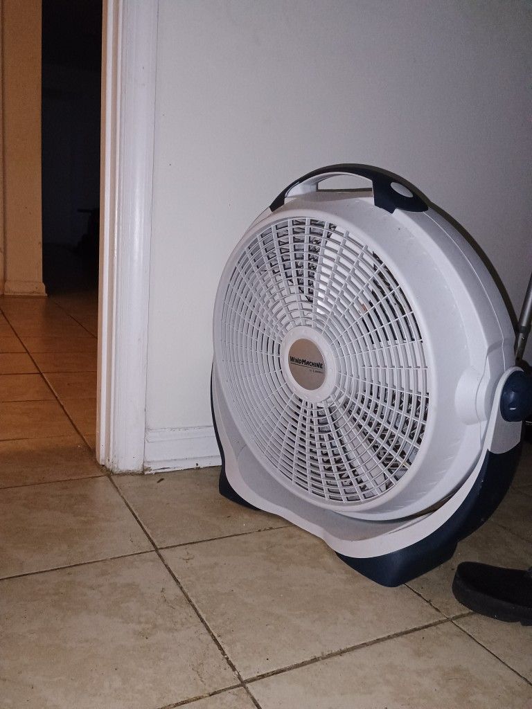 High Speed Wide Round Fan