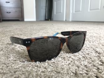 TOMS Sunglasses