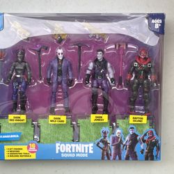Fortnite Squad Mode. 4 Figures.
