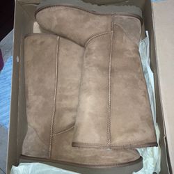 UGG  1016224 W/CHE. UGG Women's Classic Tall II Chestnut Boots *NEW* Size 10