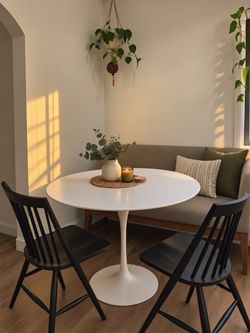 Saarinen Dining Table Knoll Studio