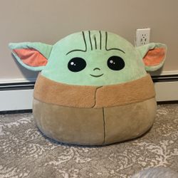 Baby Yoda Plushie