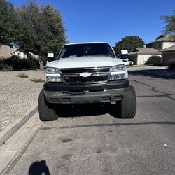 2005 Chevy LLY Duramax 