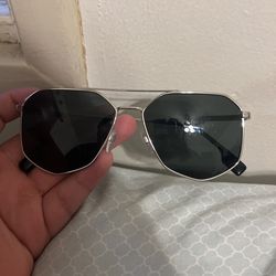 Burberry Sunglasses Ozwald BE3139