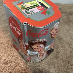 1999 Coca-Cola Tin Box