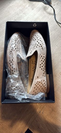 Naturalizer Eve Soft Marble Perforated Loafers Size 9.5M