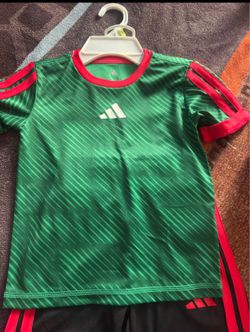 Addidas toddler Mexico outfit size 4 new