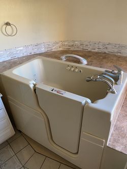 Jacuzzi Walk-in Bathtub Walk-in Tub