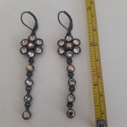 YANBAL FLOWERS EARRINGS, Never Used