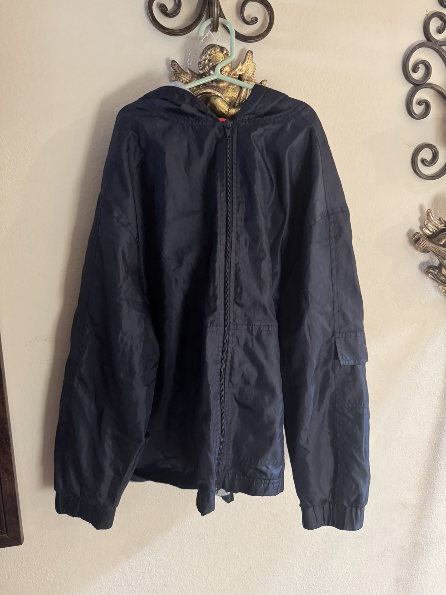 GUC Size Kids 12/14 Light Weight Rain Jacket Navy Color