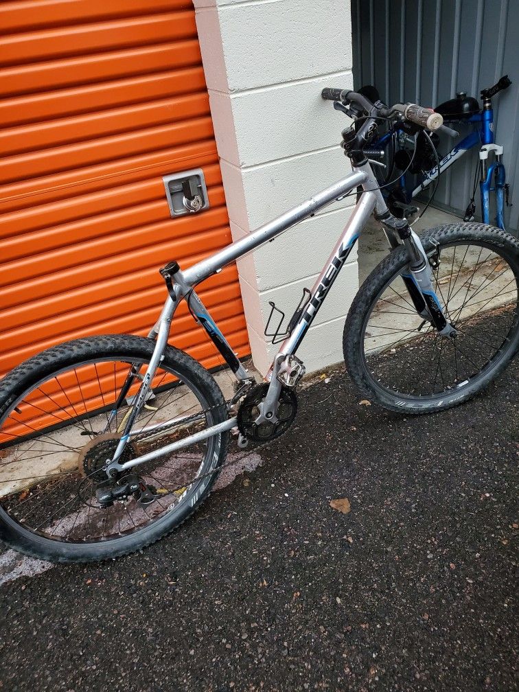 Trek MOUNTAIN BIKE