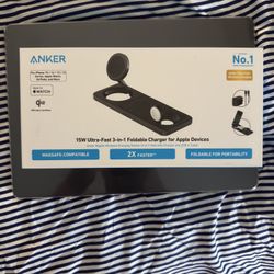 Anker Foldable 3-in-1 Wireless Charging Station, Qi2 Certified 15W Ultra-Fast Wireless Charger.