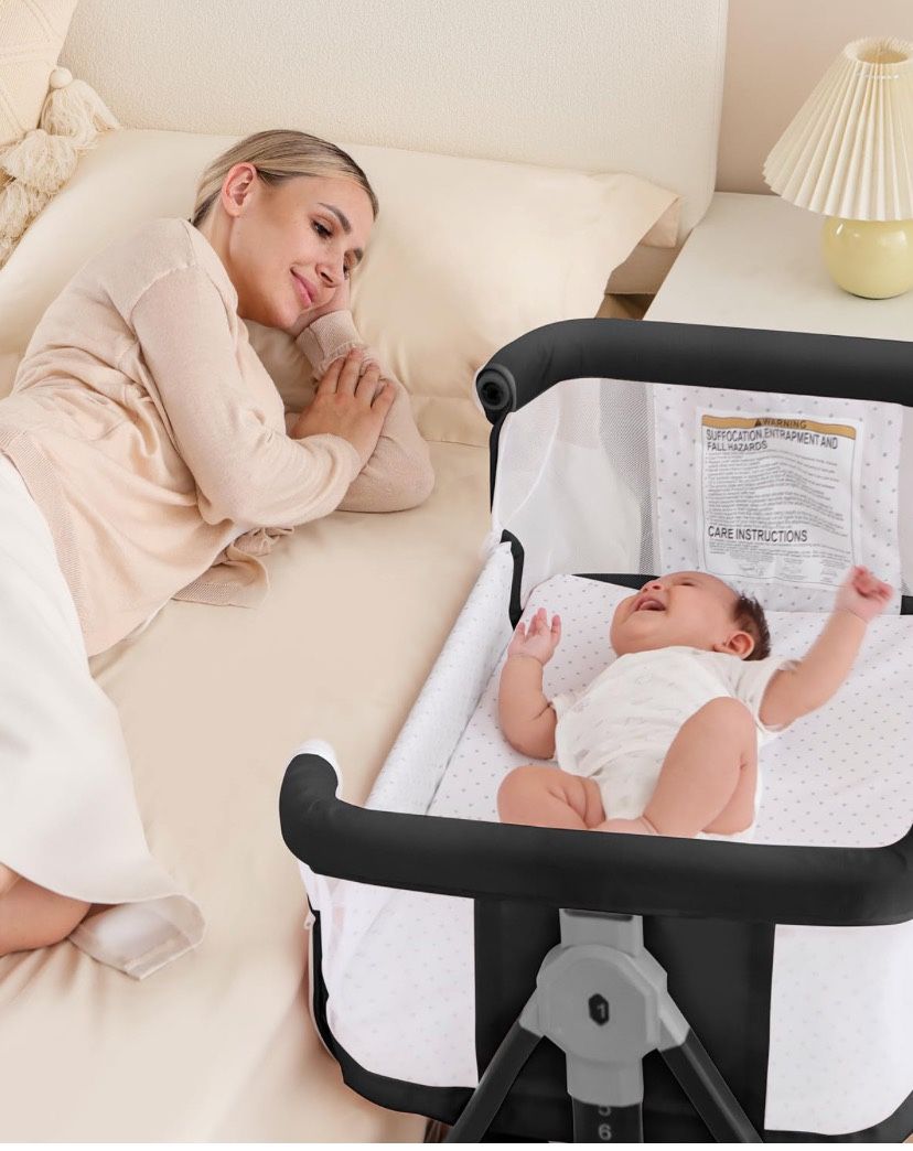 3 in 1 Baby Bassine Crib with Breathable Mesh, Bassinet Bedside Sleeper with Wheels