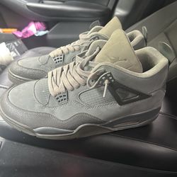 JORDAN CEMENT GREY 4s SIZE 13