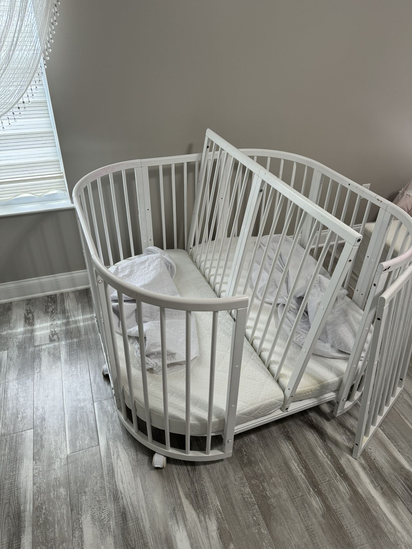 Baby Crib Convertible Bed