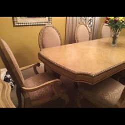 Dinner table 