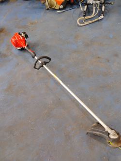 Like new echo weedeater guira $180