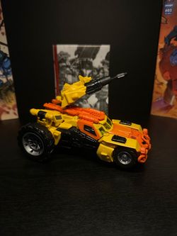 Transformers autobot sandstorm