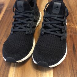 Adidas  Boost Ultra Size 10 Men’s Excellent Condition 