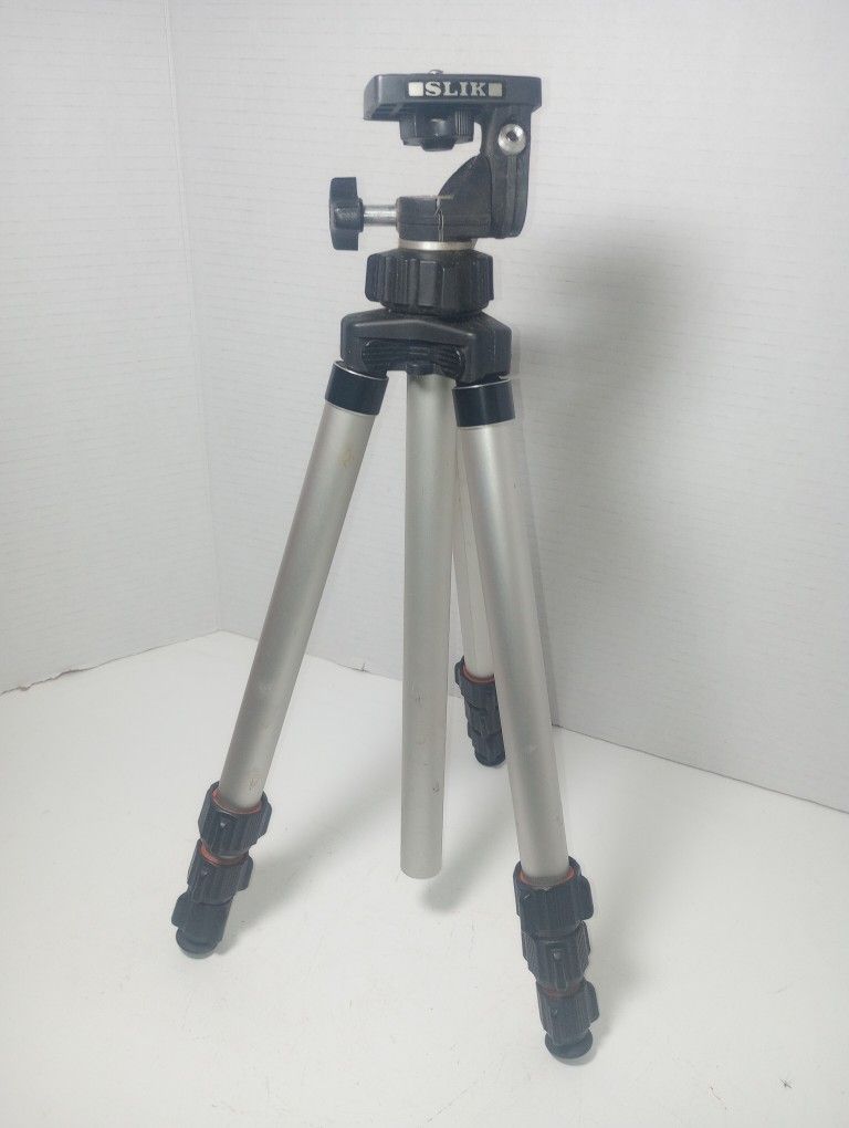 Slick 500G Lite Tripod For Camera
