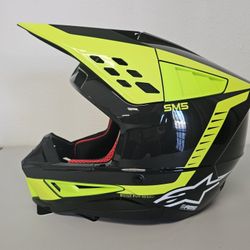 New Green Black Alpinestar Dirtbike Mx Atv Utv Helmet Size Large And XLarge Alpinestars