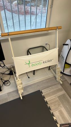 Booty Kicker Home Fitness Exercise Barre – Great Condition!