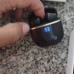 Wireless Bluetooth Ear Buds....Audifonos
