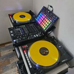 Mixer DJ "Disponible Para Tu Fiesta"