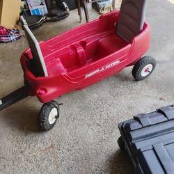 Radio flyer With Fold Down Seats 