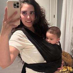 Baby Carrier Wrap – Comfortable & Hands-Free (Like New!)