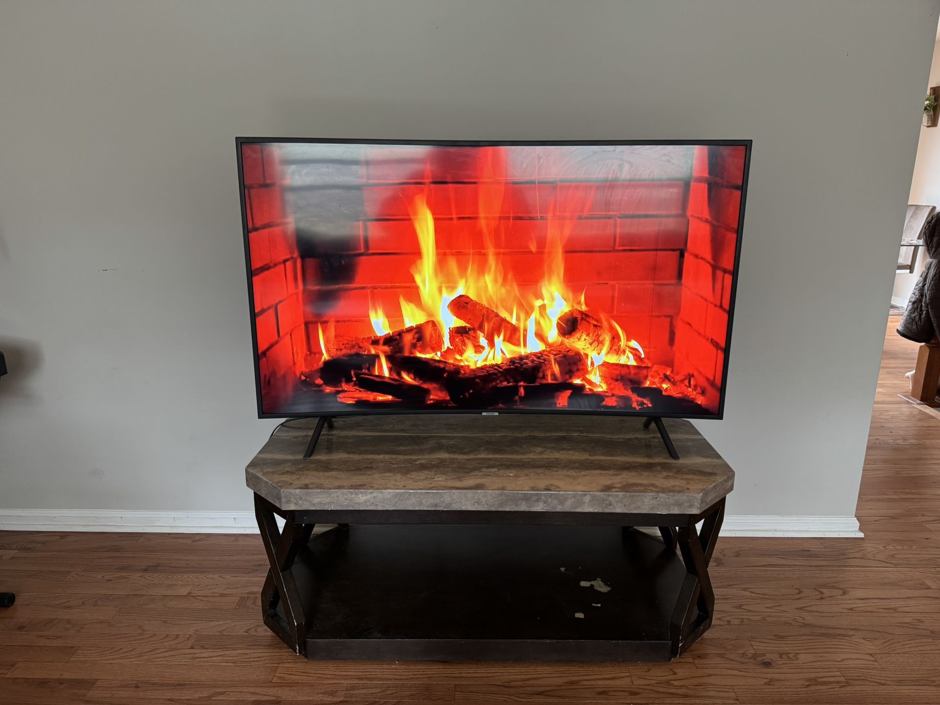 Samsung Curved Smart TV – 55” (Approx), Great Condition