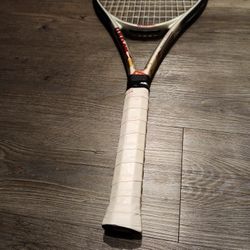 Wilson Hammer 4.4 Midplus Tennis Racket 