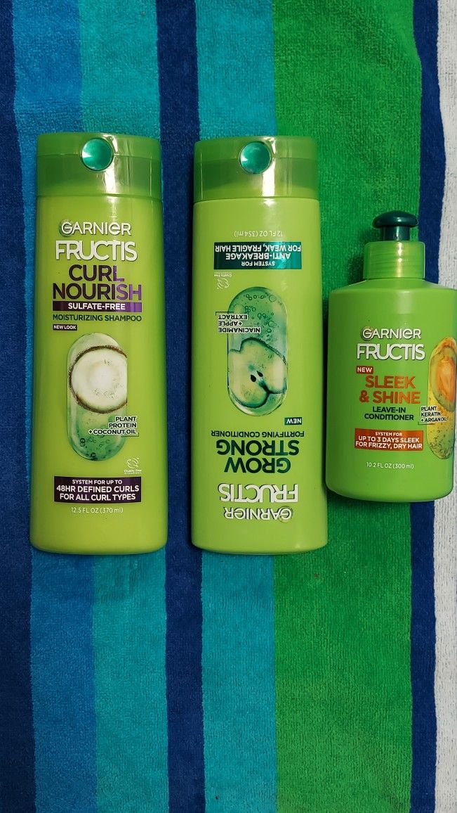 25$ Garnier Fruitis Shampoo Conditioner And Leave In Conditioner Brand New